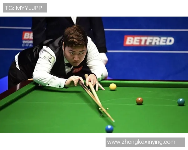 成都与上海羽毛球队赛后复盘团队协作的成功与不足分析 成都与上海羽毛球队赛后复盘团队协作的成功与不足分析